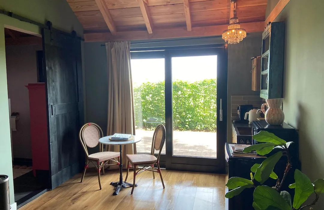'T Zand Bed & Breakfast-1